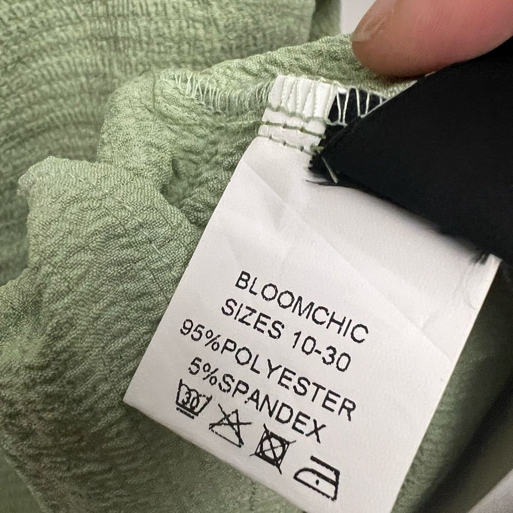 Bloomchic Ruffle High Low Hem Blouse Green - Picture 6 of 12